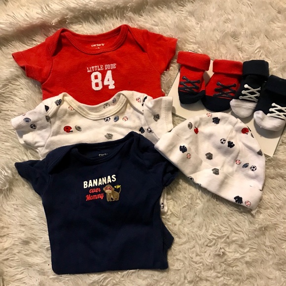 Adorable Carter’s Newborn set - Picture 1 of 1